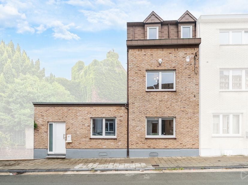 Huis te koop in Rue de l'Échelle 257,
                    4100 Seraing