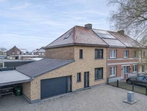                                         Woning te koop in Sint-Truiden, € 340.000

