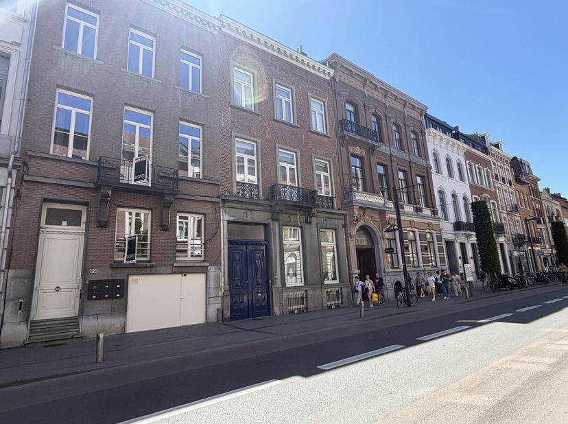 Bien professionnel à louer
                    à 3000 Leuven