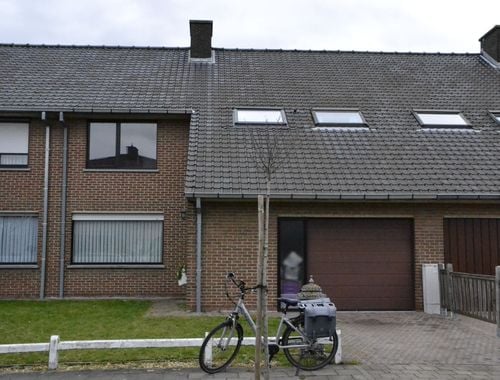                                        Eengezinswoning te koop in Lauwe, € 345.000
