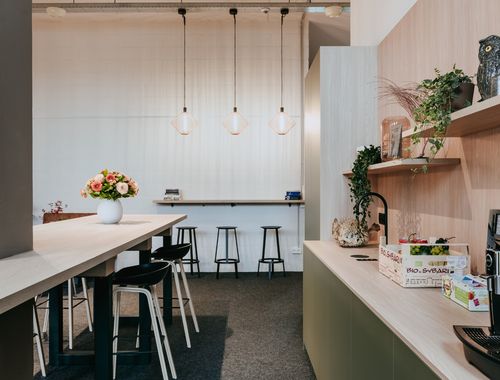                                         Bureaux à vendre à Kortrijk, € 1.675.000
