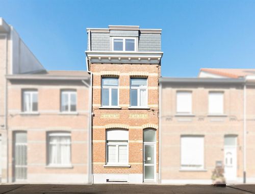                                         Woning te koop in Hoboken, € 389.000
