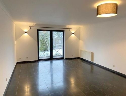                                         Appartement te huur in Paliseul, € 730
