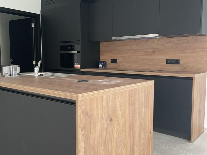 Gelijkvloers appartement te huur in Hees (Bilzen), vlak bij Maastricht<br />
<br />
Dit verzorgde gelijkvloerse appartement is rustig gelegen in Hees