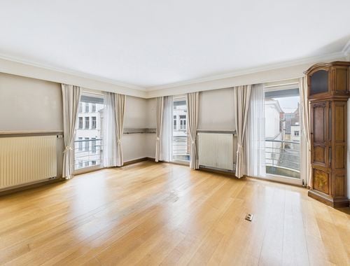                                         Appartement te koop in Tournai, € 229.000
