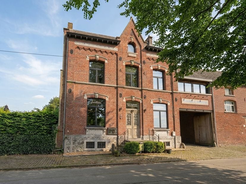 Maison à vendre à ,
                    7812 Mainvault