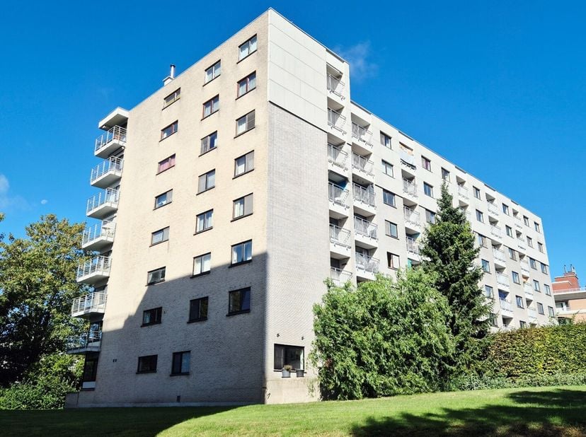 Appartement à vendre
                    à 8200 Sint-Andries