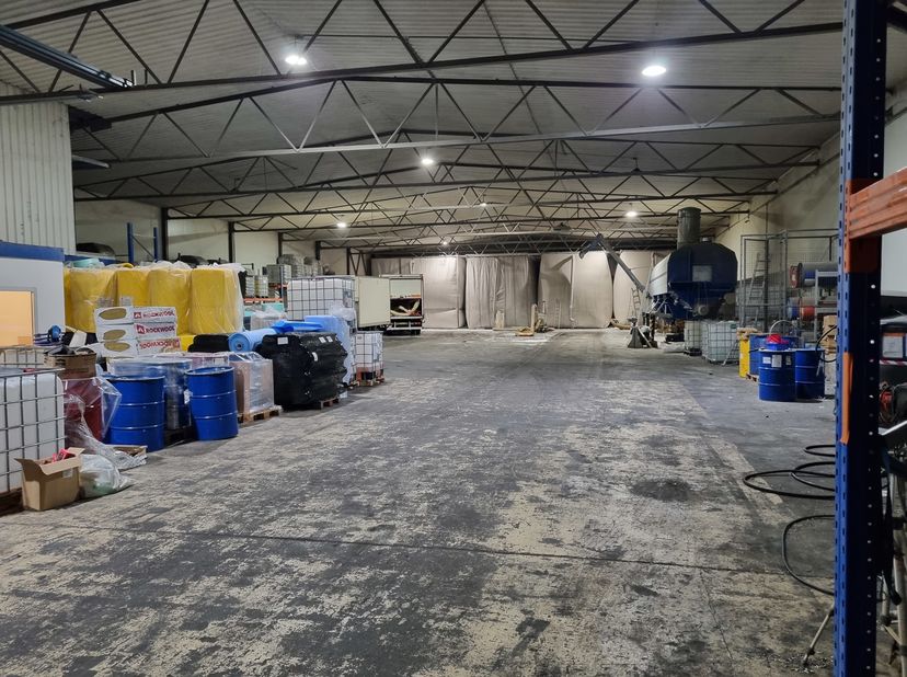 Bien professionnel à louer
                    à 3500 Hasselt