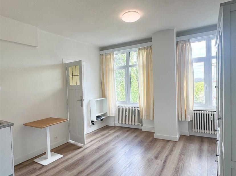 Appartement à louer
                    à 2020 Antwerpen