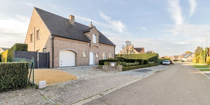 Huis te koop in O.L. Vrouwestraat 7, 3620 Veldwezelt