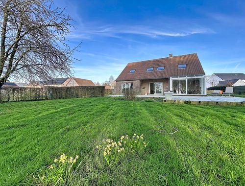                                         Maison à vendre à Saint-Jean-Geest, € 595.000
