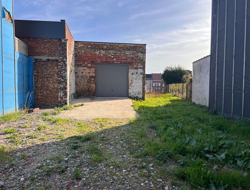                                         Opslagplaats te huur in Ronse, € 750
