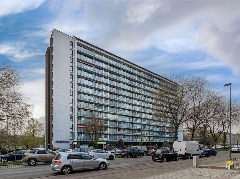 Lambrechtshoekenlaan 211 (6ème étage) - Merksem<br />
Appartement (80m²) avec 1 chambre et terrasse (9 m²) à Merksem.<br />
À Lambrechtshoekenlaan, vo