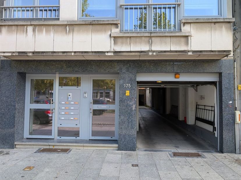 Garage à vendre
                    à 2000 Antwerpen