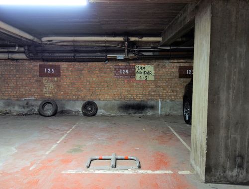                                         Garage en sous-sol à louer à Antwerpen, € 85
