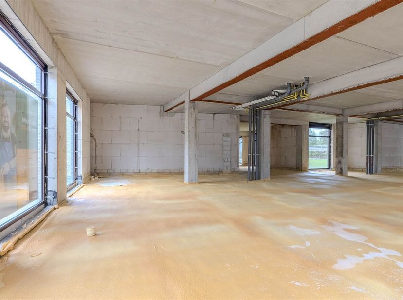Bien professionnel à vendre
                    à 2440 Geel