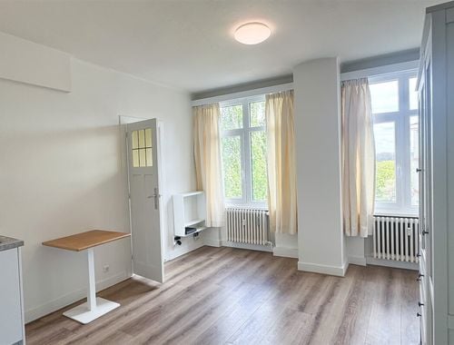                                         Studio avec coin lit à louer à Antwerpen, € 680
