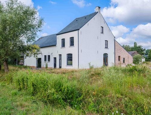                                         Ferme à vendre à Ramsel, € 400.000
