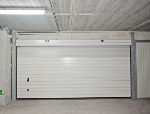                                         Garage à louer à Knokke, € 3.500
