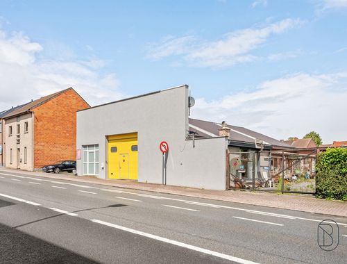                                         Grond te koop in Ronse, € 450.000
