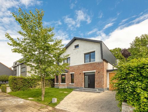                                         Villa à vendre à Hove, € 1.150.000
