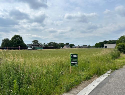                                         Bouwgrond te koop in Ooigem, € 175.000
