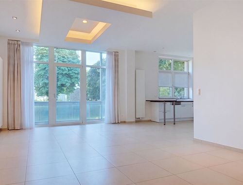                                        Appartement te huur in Arlon, € 1.320
