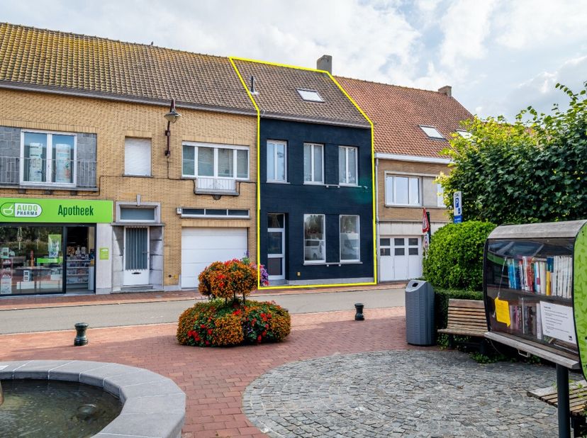 La Panne / Adinkerke : Spacieuse maison 3 chambres à vendre ! Vous recherchez une maison confortable, située dans un environnement calme et bénéfician