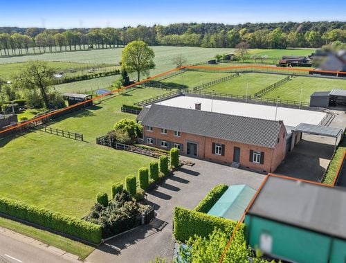                                         Hoeve te koop in Heusden, € 1.195.000
