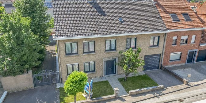 Bedrijfsvastgoed te koop in Kortwagenstraat 11 bus B, 8880 Ledegem