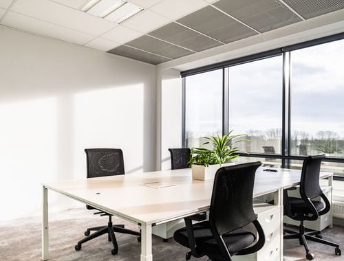                                         Bureaux à louer à Gent, € 1.250
