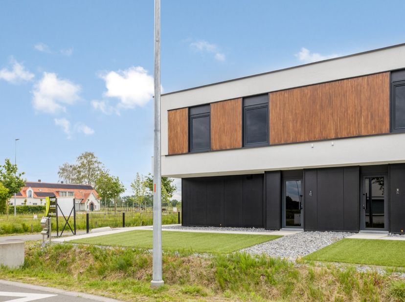 Deze prachtige recente woning gelegen in Balen, geniet van een goede verbinding naar de omliggende gemeenten Ham, Leopoldsburg, Lommel en Mol. <br />