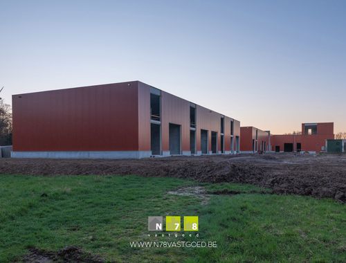                                         Bedrijfsgebouw te koop in Mechelen-aan-de-Maas, € 461.000

