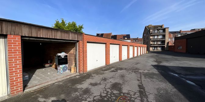 Garage à louer à Brugseweg, 8900 Ieper