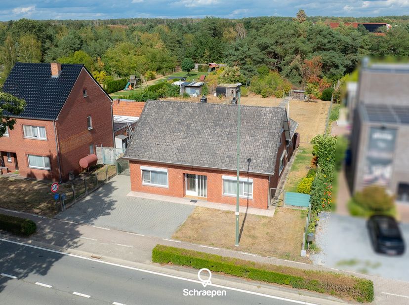 We vinden deze centraal gelegen&amp;nbsp;gezinswoning met 3 tot 4 slpks terug op een perceel van circa 18 are te Zonhoven.&amp;nbsp;Bekijk het volledige verko