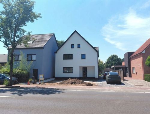                                         Woning te huur in Koersel, € 1.400
