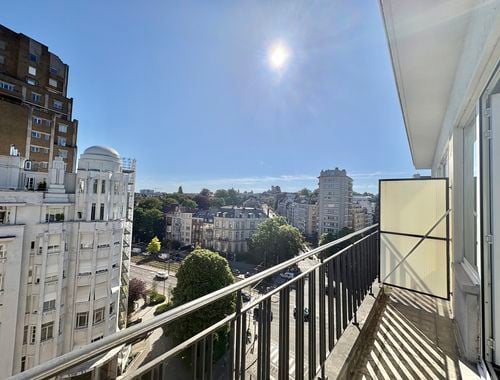                                         Appartement te huur in Elsene, € 1.040

