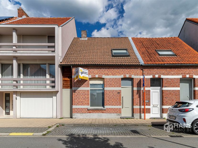 Huis te koop in Akkerstraat  21,
                    2950 Kapellen