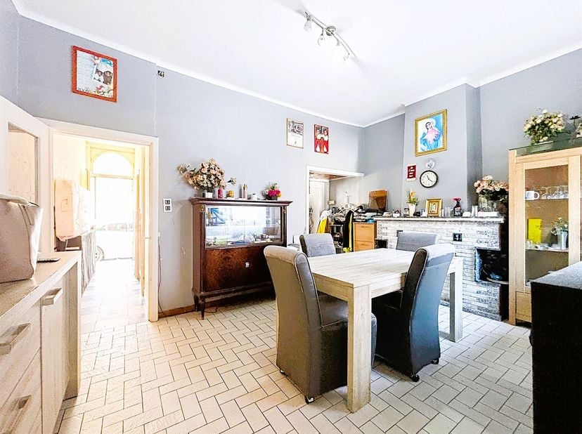 Maison à vendre à ,
                    7700 Mouscron