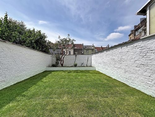                                         Appartement à louer à Schaerbeek, € 1.490
