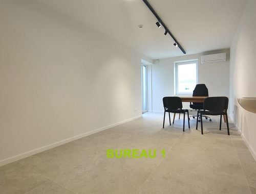                                         Handelsgelijkvloers te huur in Tournai, € 550
