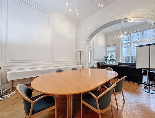                                         Burelencomplex te huur in Brussel, € 5.000

