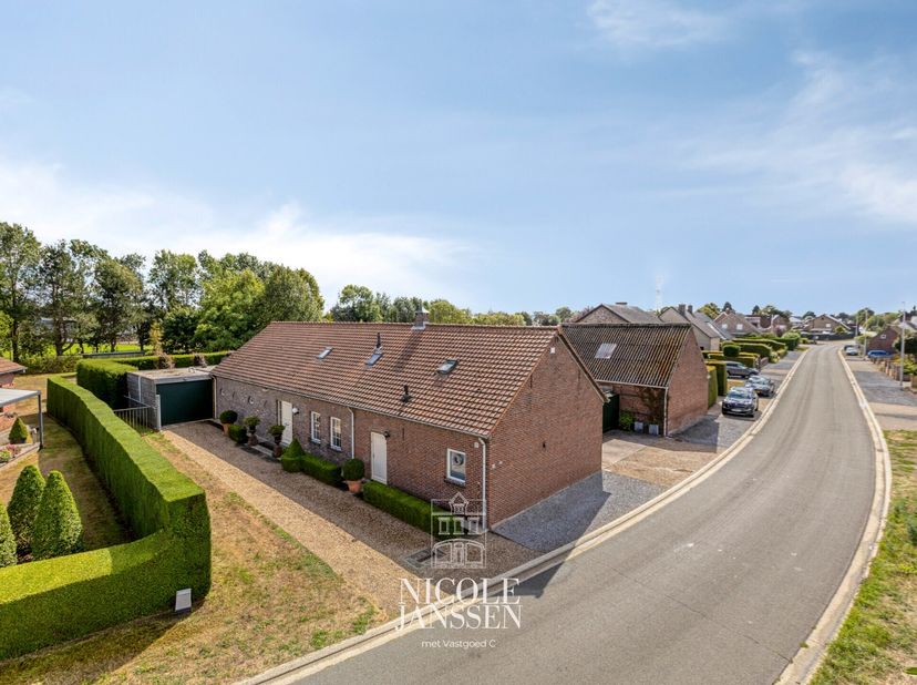 Maison à vendre
                    à 3640 Molenbeersel