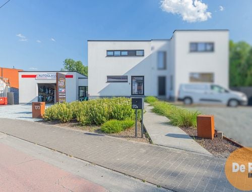                                         Gemengd gebruik te koop in Erpe, € 600.000
