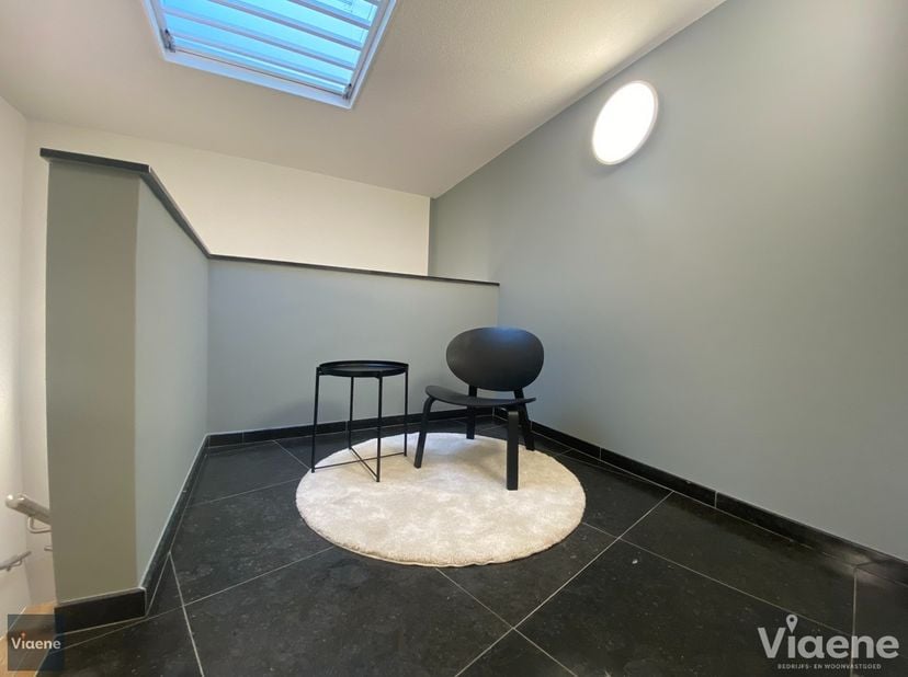 Bedrijfsvastgoed te huur in Kapellestraat 68,
                    8400 Oostende