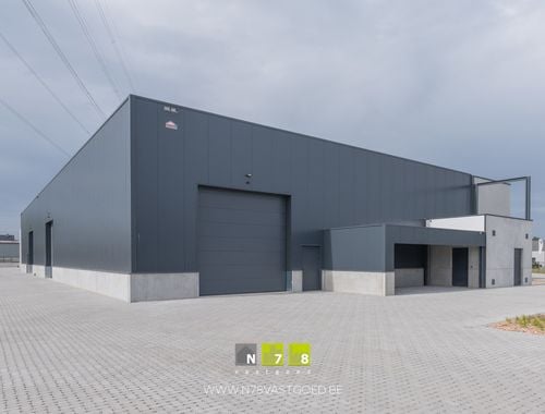                                         Bedrijfsgebouw te koop in Maaseik, € 1.145.000

