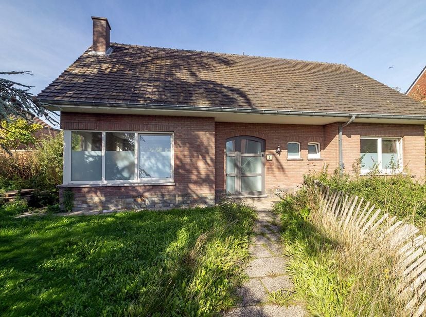 Huis te koop in Budingenweg 3,
                    3440 Zoutleeuw