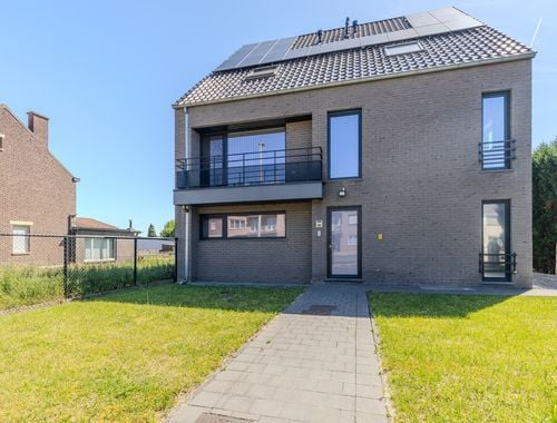                                         Appartement te huur in Lanaken, € 1.200
