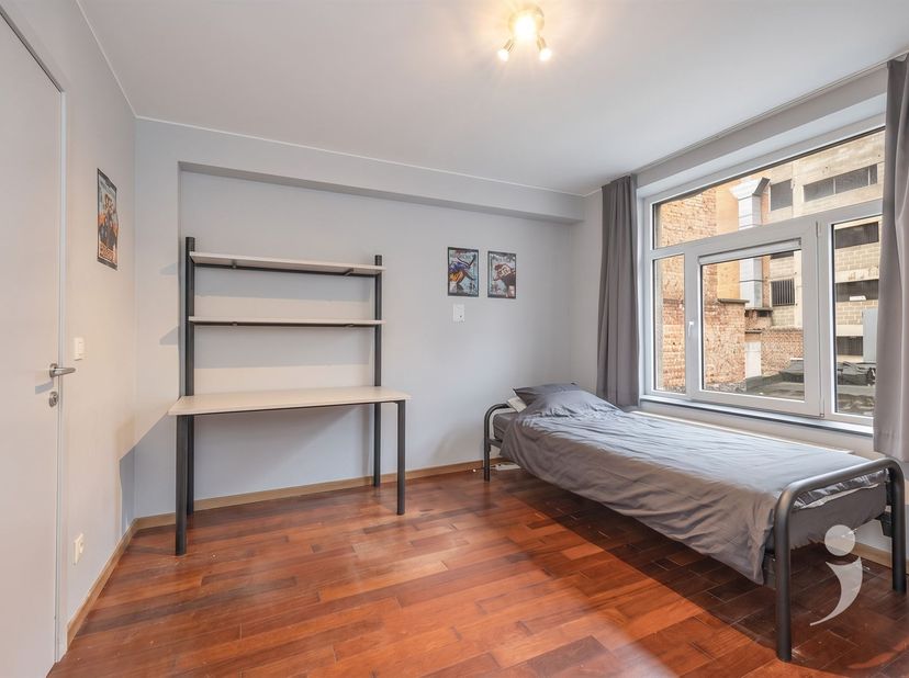 Op zoek naar een kwalitatieve studentenkamer of een slimme investering in het hart van Leuven? Deze instapklare kamer van 19 m², gelegen op de eerste