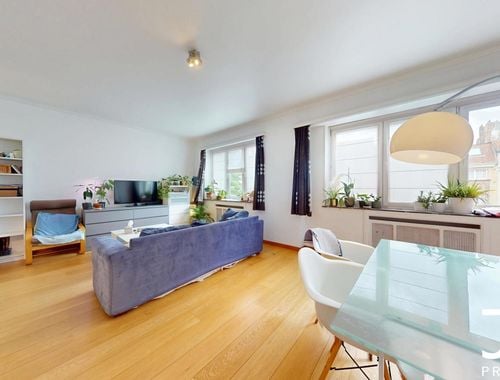                                         Appartement à vendre à Uccle, € 400.000
